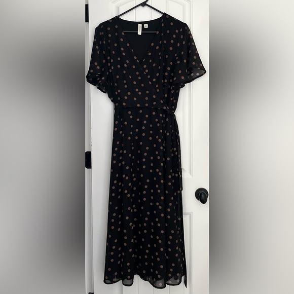Tacera Black Midi Dress with Tan Dots - Picture 4 of 6